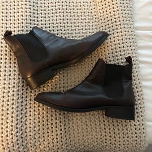 Chelsea boots